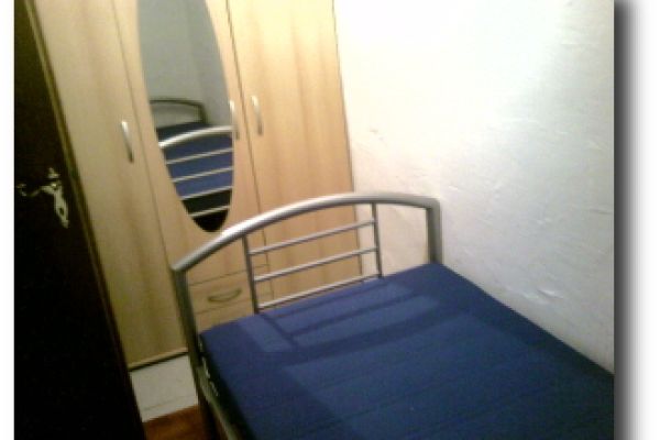 schlafzimmer-3e9cb93ae-9b1f-ea7d-0c36-851b22694ca2811B7B5F-CDCD-90E3-EBFF-92096933D16D.jpg